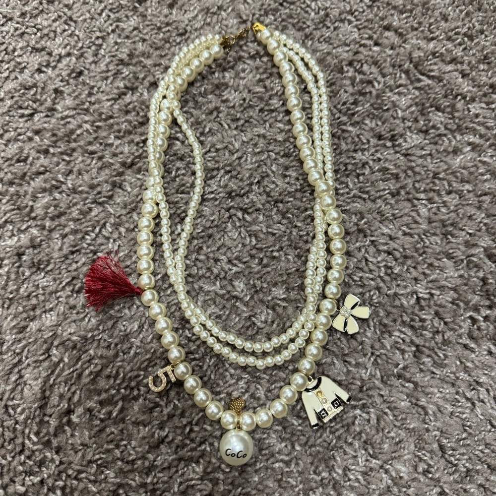 Faux pearl layer fashion jewelry